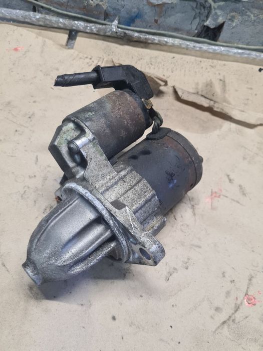 Стартер стартір Subaru Impreza Forester Legacy Outback 233000AA600