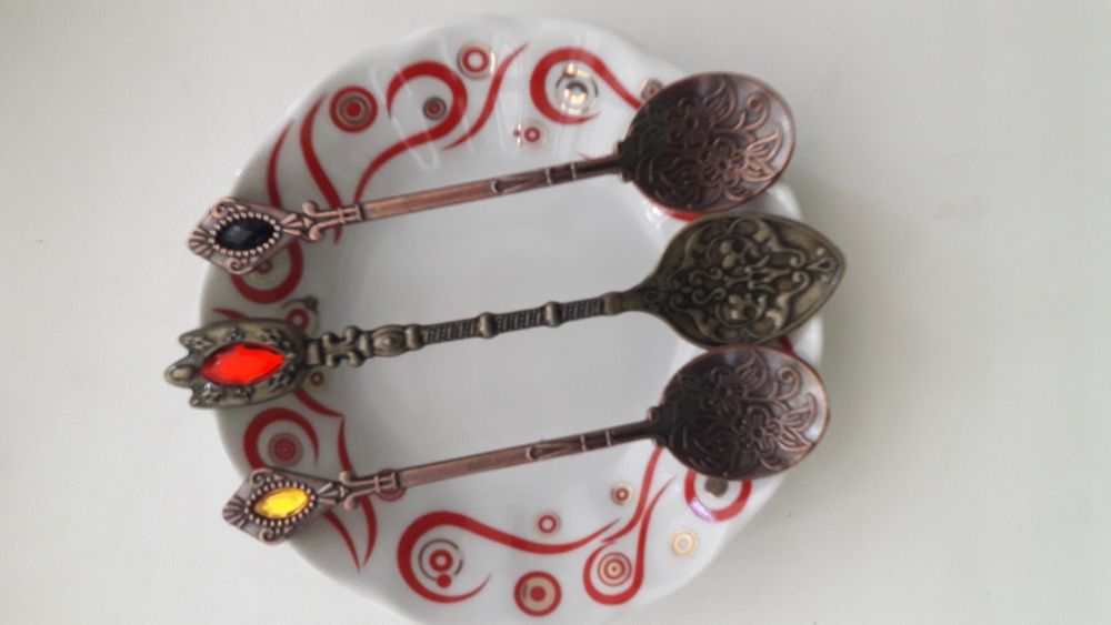 Армуды. Блюдца под армуды. Комплект 6 одинаковых штук. Новые. Турция