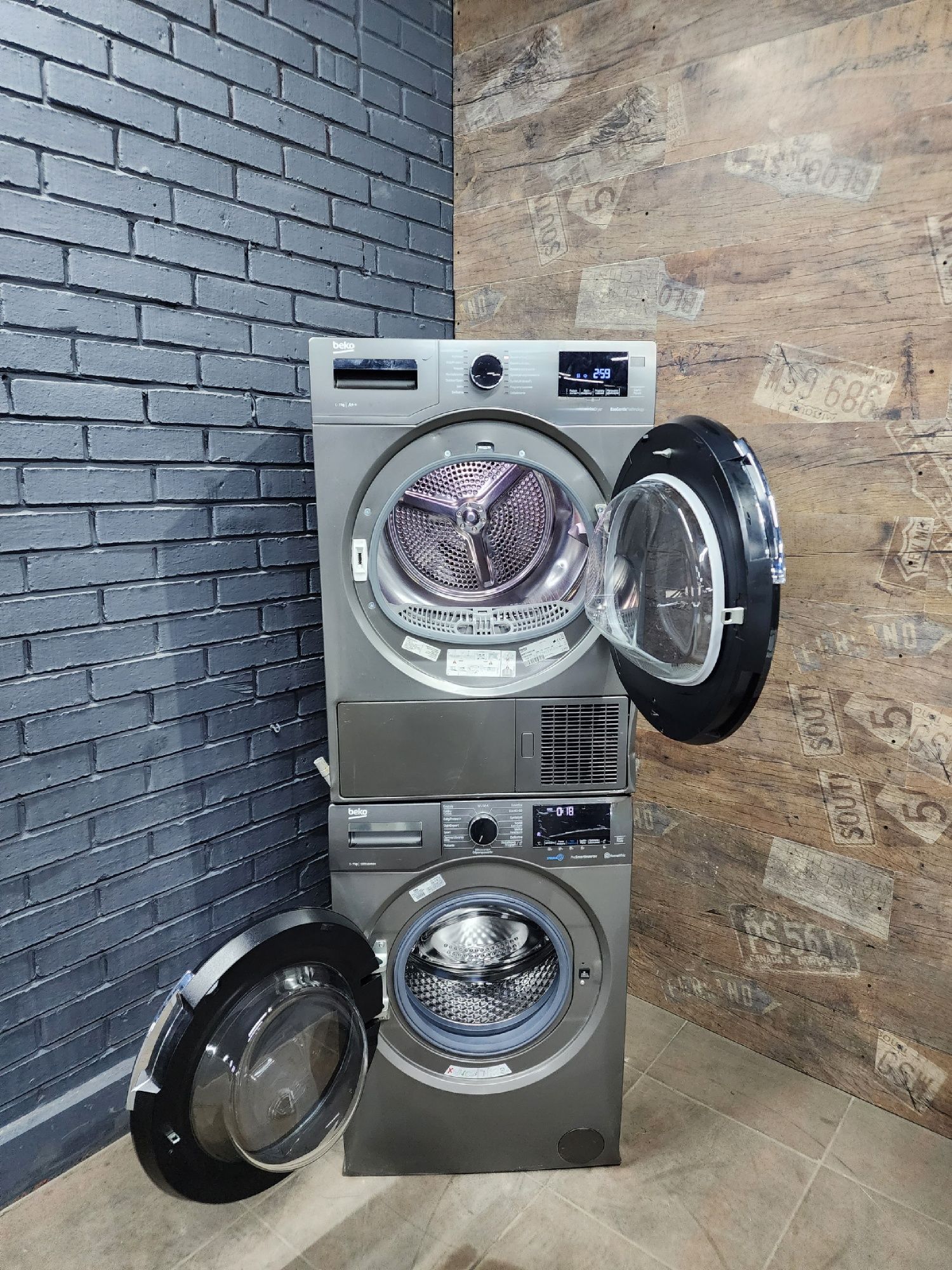 Комплект пральна + сушка Beko PWUV7646XME