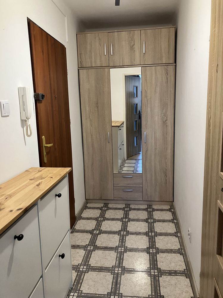 Kawalerka 30m ul. 3 maja, 2 piętro z balkon piwnica