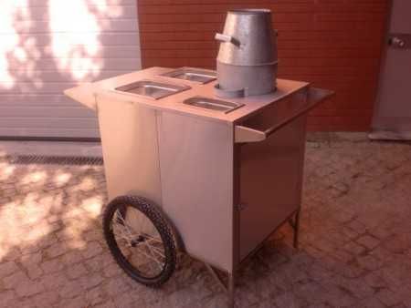 CARRINHO COM ASSADOR DE CASTANHAS