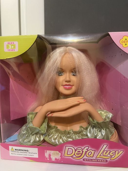 Ігрова лялька для плетіння волосся