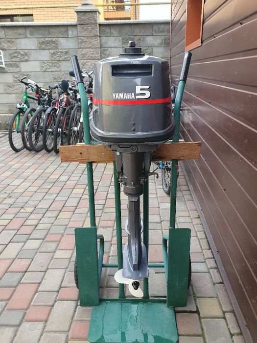 Продам лодочний мотор Yamaha 5