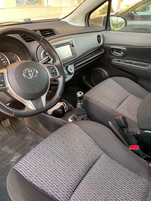 Toyota Yaris 1.4 D-4D 2013 — foto 6