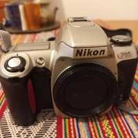 Máquina analógica Nikon F65