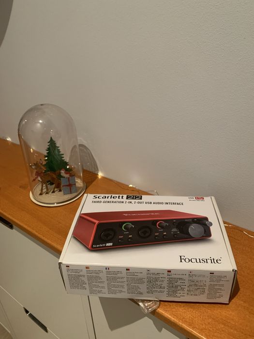 Focusrite Scarlett 2i2 3ª geração