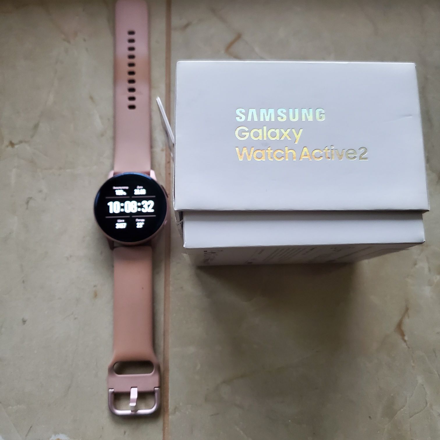 Продам смарт-годиник Samsung galaxy watch active 2  1500гр