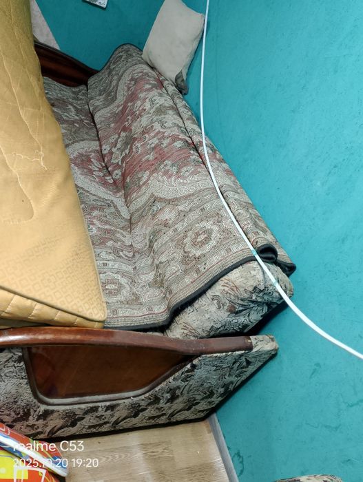 Продам диван б/у