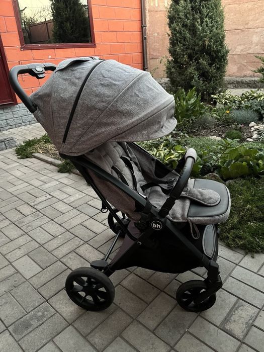 Коляска прогулянкова