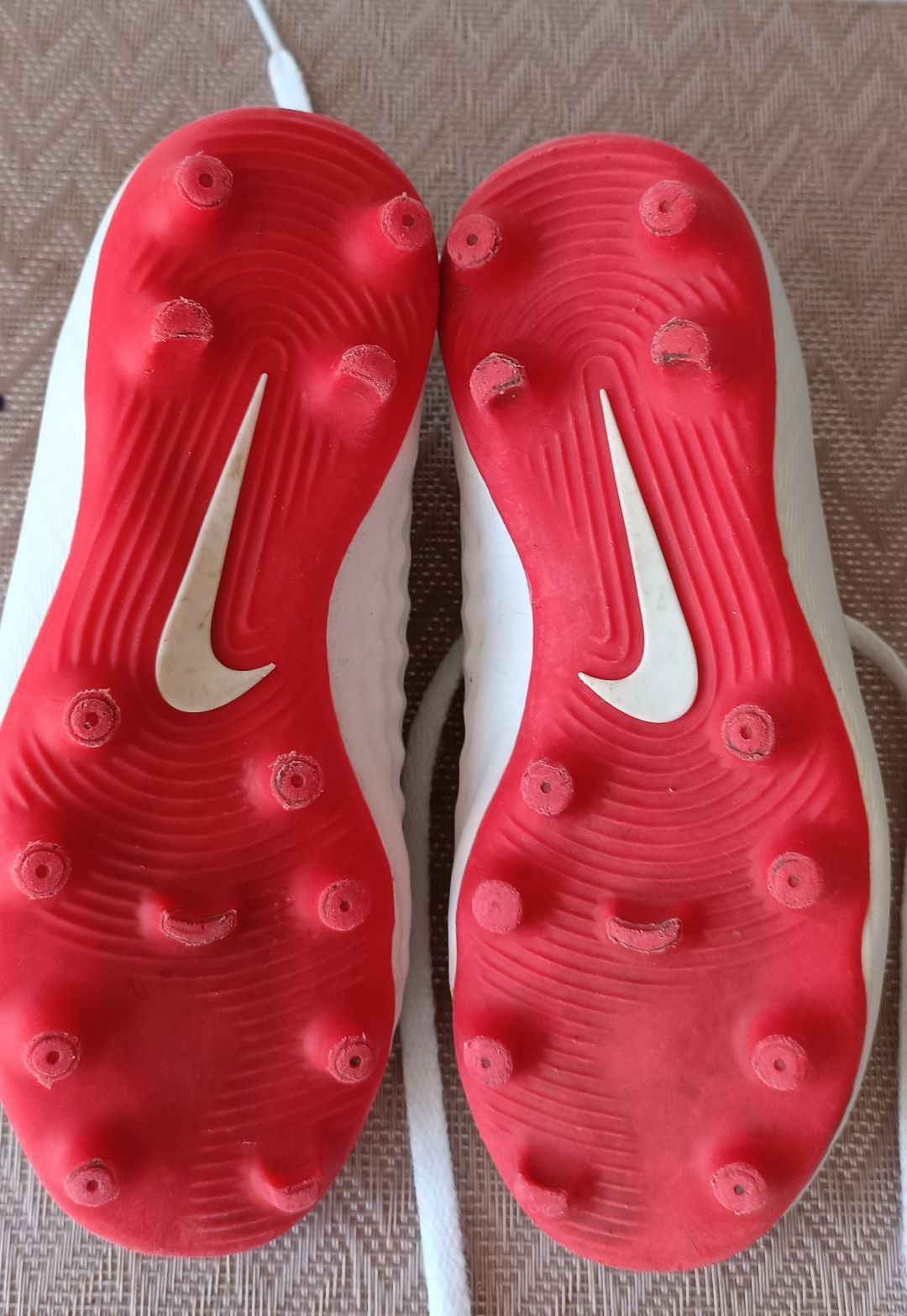 Buty piłkarskie Nike rozmiar 28