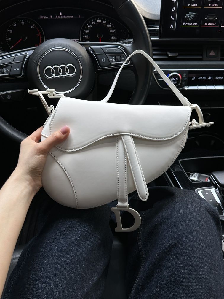 Сумка жіноча Christian Dior Ultra Matte Calfskin Saddle Bag White