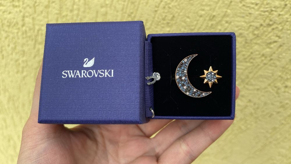 Нова коктейльна каблучка Swarovski місяць і зорі