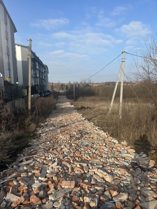 продається  земельна ділянка під забудову в с Тарасове