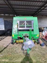 Prasa John Deere 572