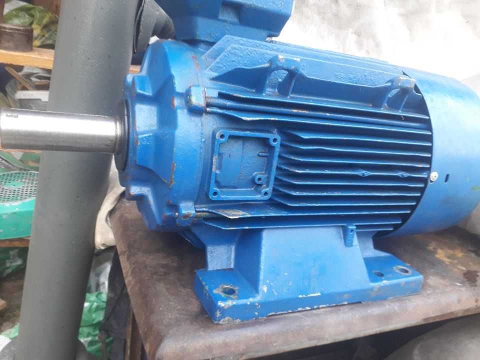 Silnik elektryczny 15kW 1400 obrotów