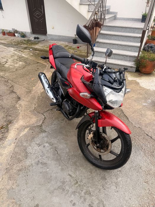 Honda CBF 125 – Ano 2014 – Excelente estado!