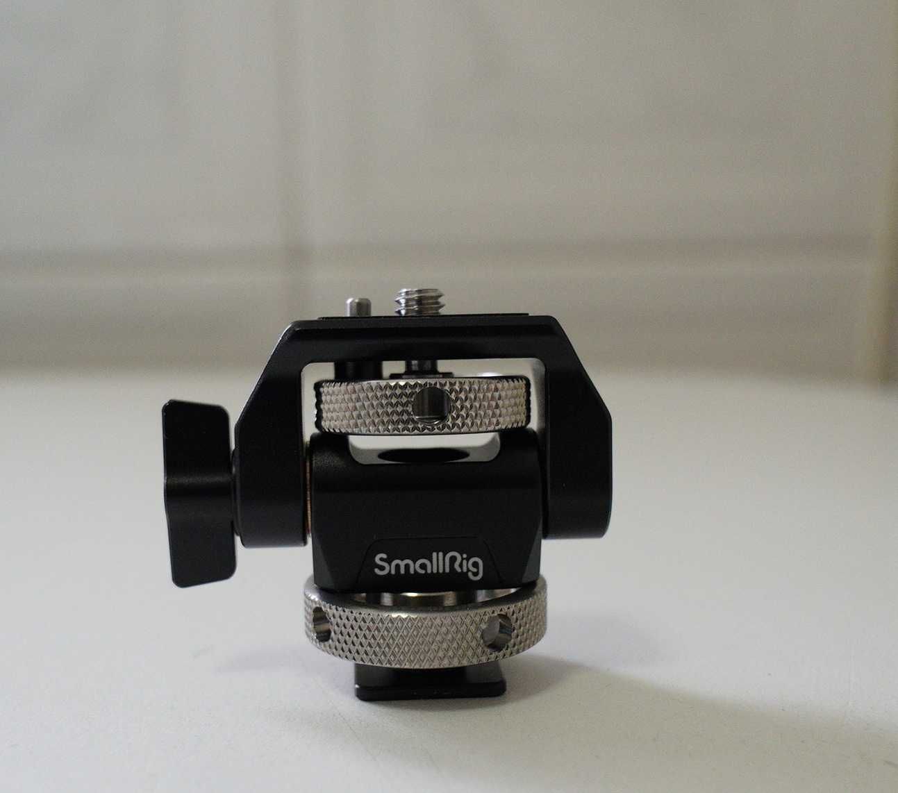 Suporte de monitor com adaptador de flash SmallRig