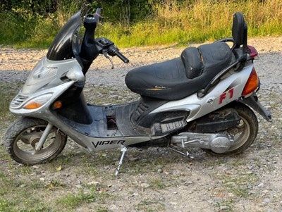 Продам скутер 150 кубів