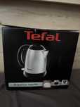 Nowy czajnik elektryczny TEFAL KI160D30 2400W
