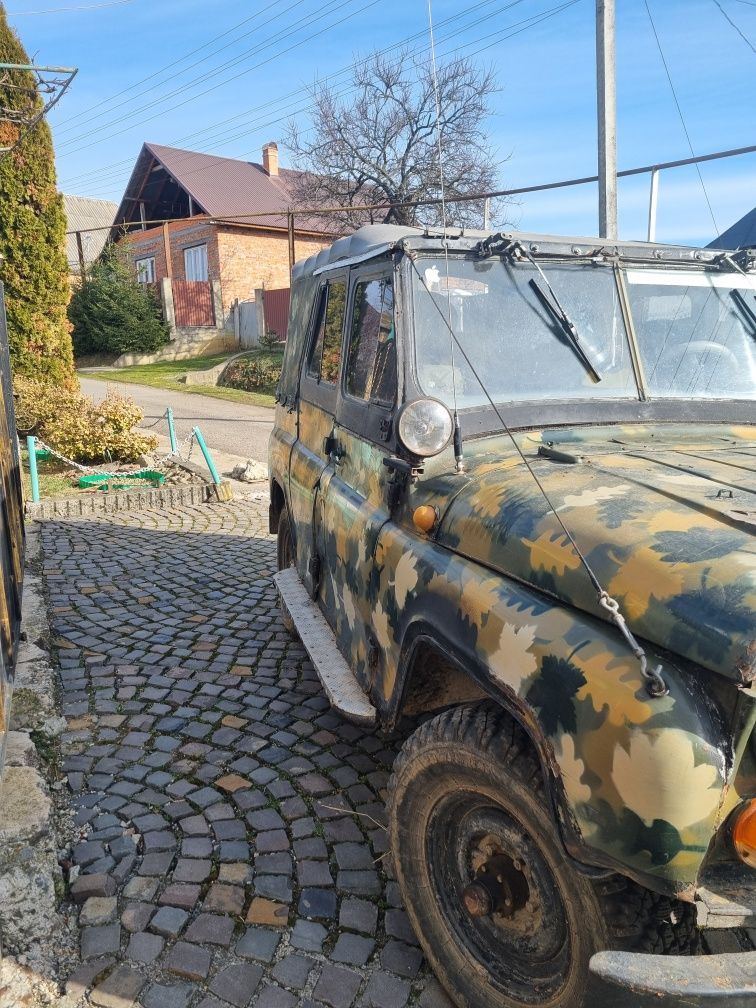 Продам уаз 469 2,4 газ бензин