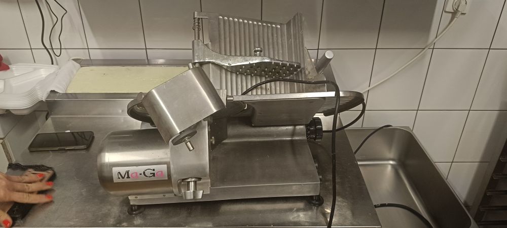 Krajalnica maga 310p