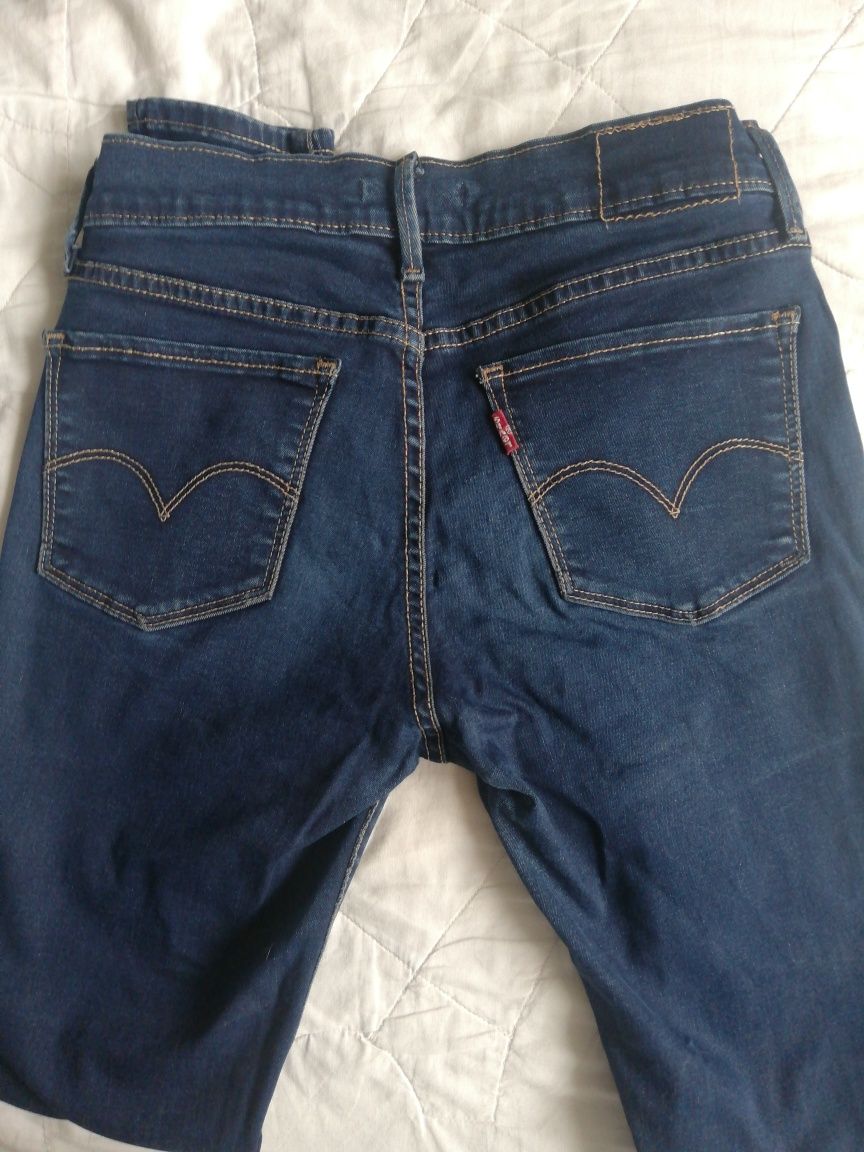 Levis super skinny  27/30