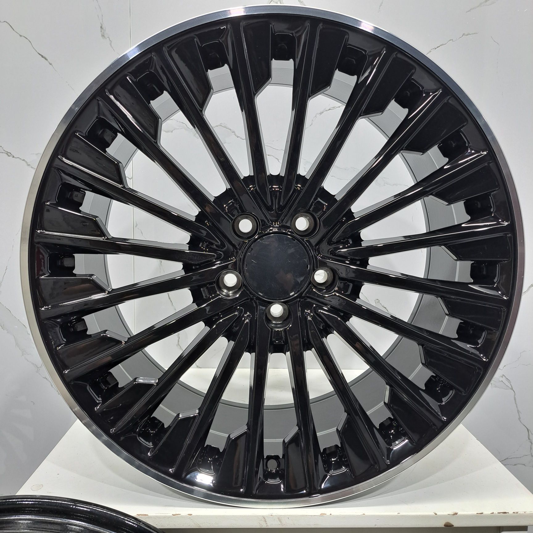 Jantes 19" LOOK Mercedes AMG classe C W206 E W214 S W223 5x112
