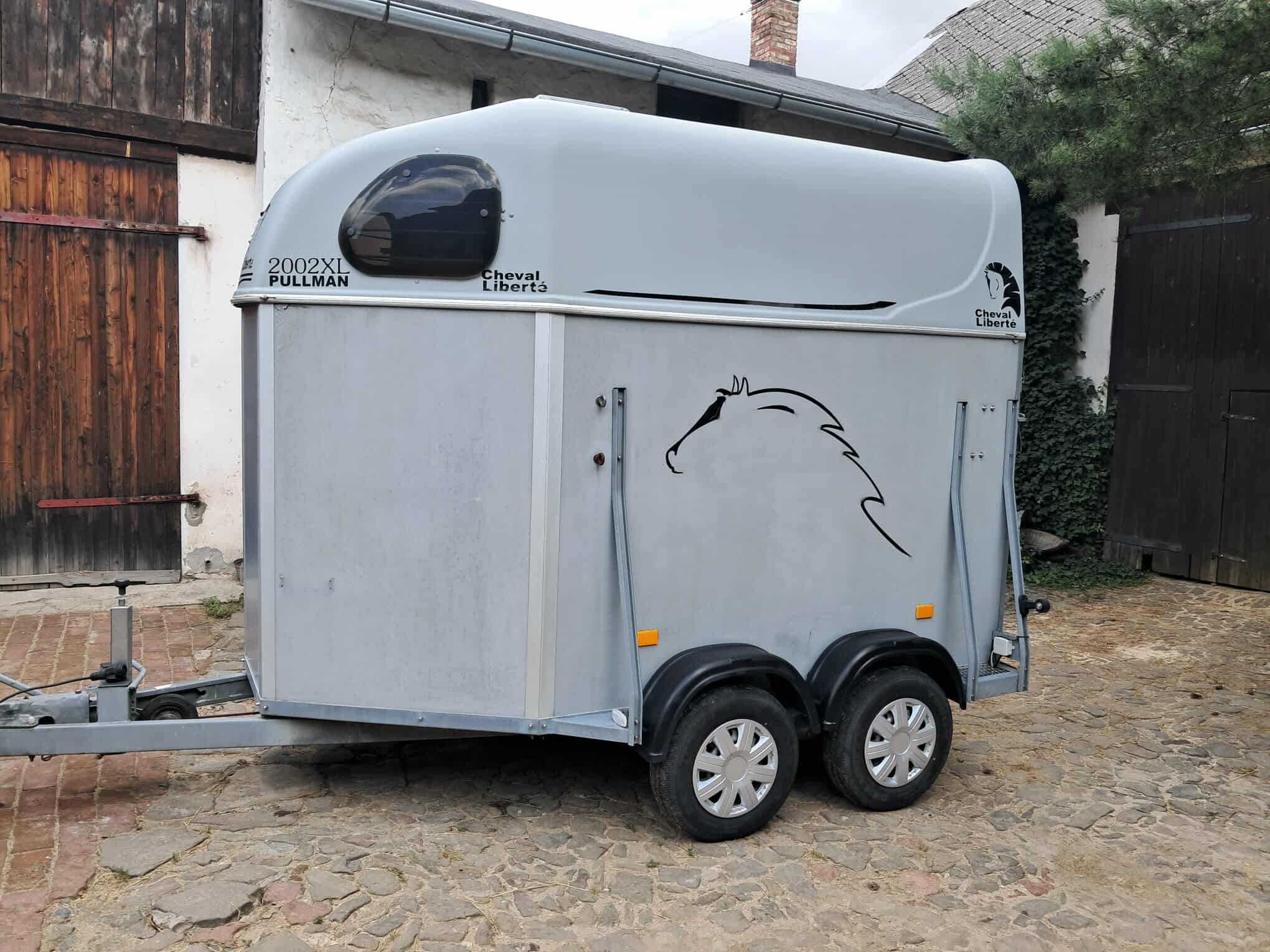 CHEVAL LIBERTE 2002 XL przyczepa na 2 konie