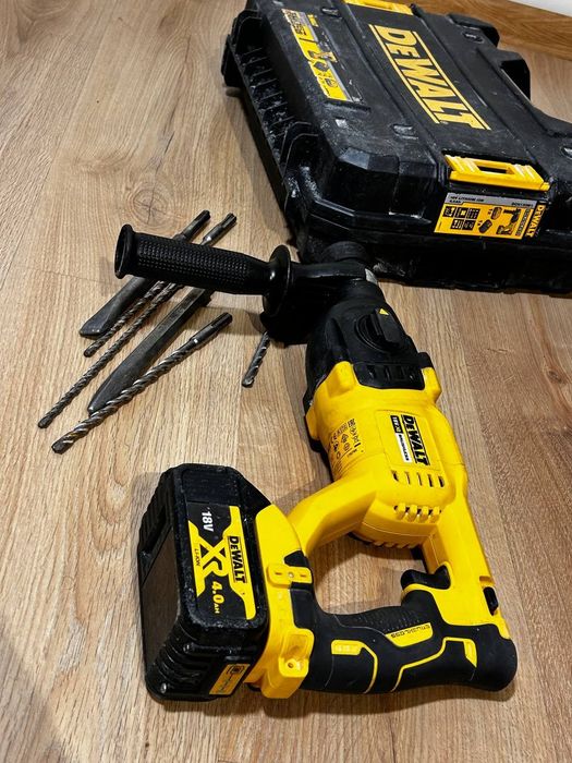 Mlotowiertarka Dewalt dch133 bezsczotkowa akumulatorowa 18v zestaw