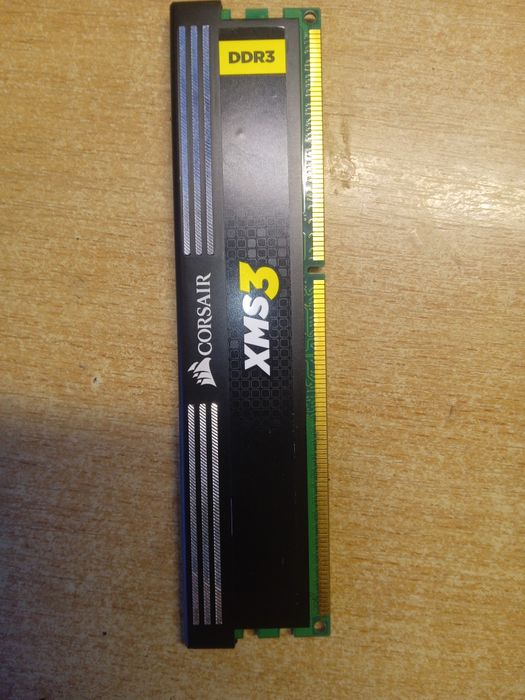 Накопичувач жорсткий диск WD 1.0 TB+Модуль памяти Corsair XMS - 3 DDR