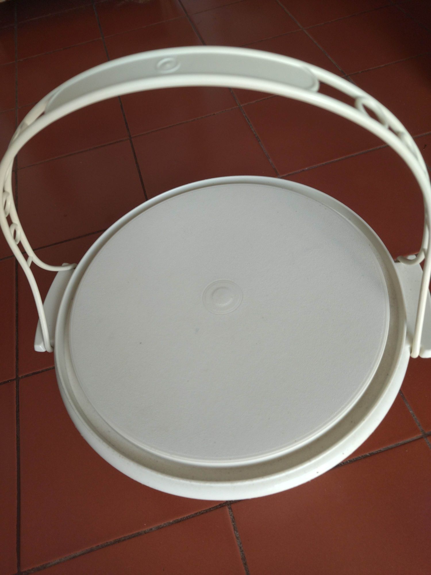 Tupperware bolo grande