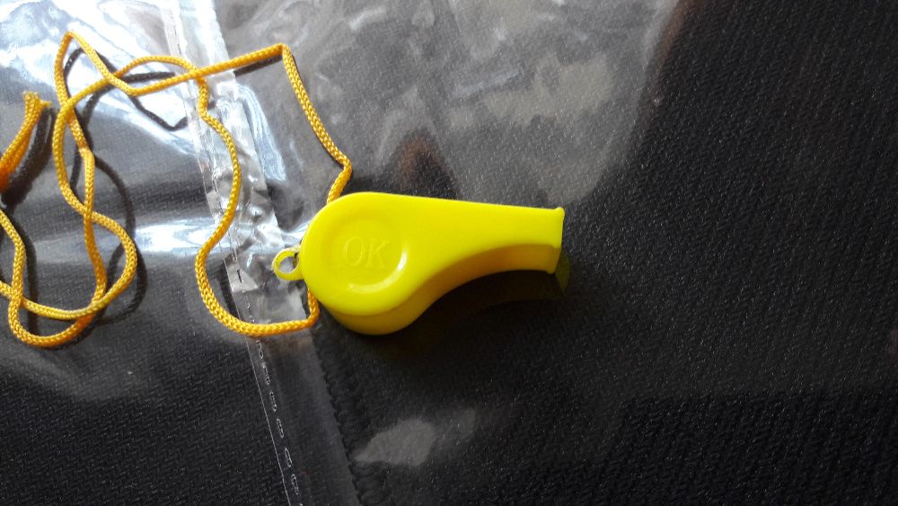 Свисток целый новый, отличного звучания