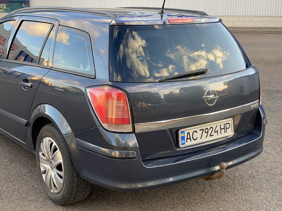 Opel Astra H 1.9 дизель 2006