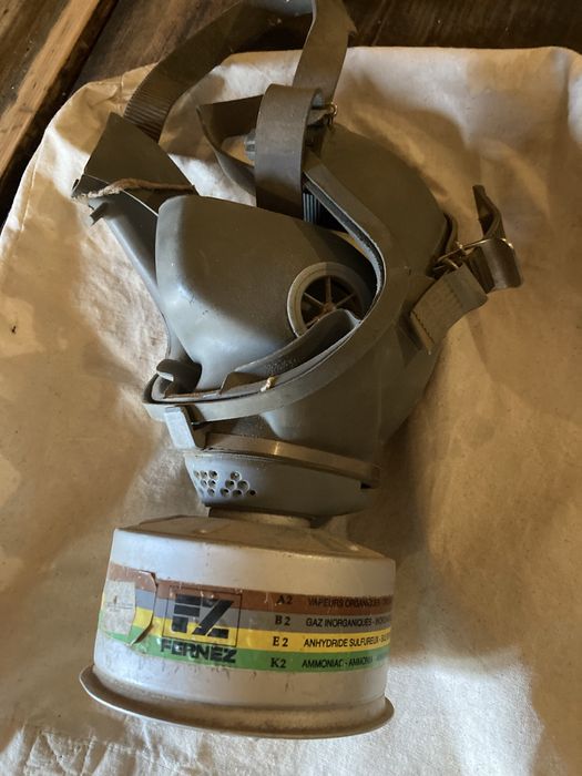 Mascara de gas/ pintura da marca Kemira Safety