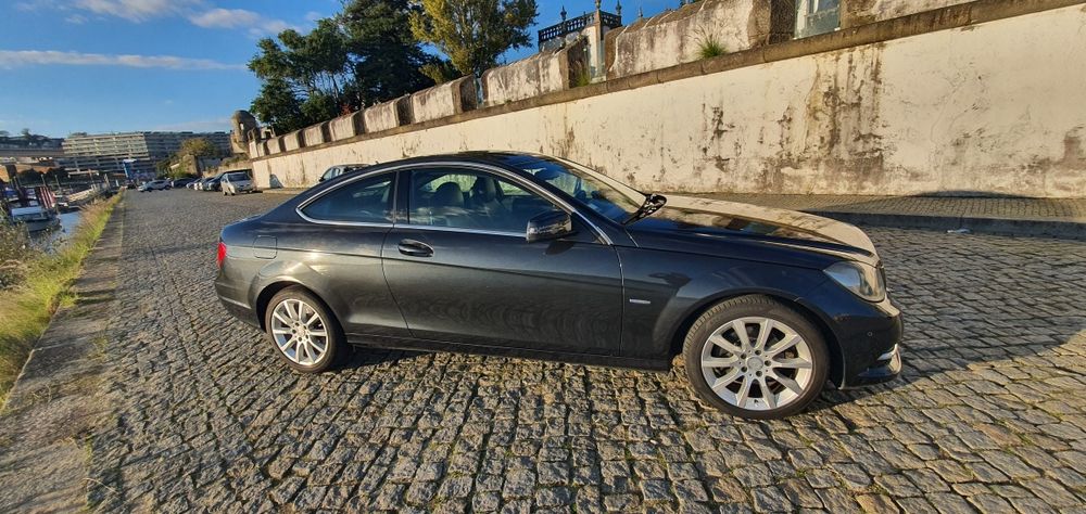 Mercedes benz C220 CDI Coupe BE Nacional