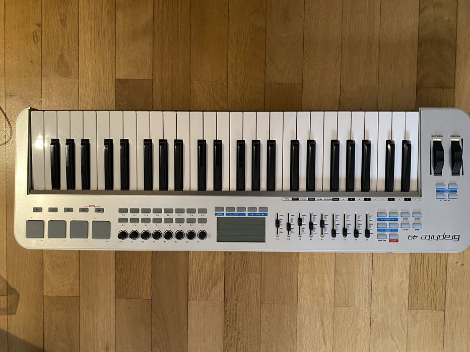 Teclado Samson Graphite 49 Special Edition USB MIDI controller