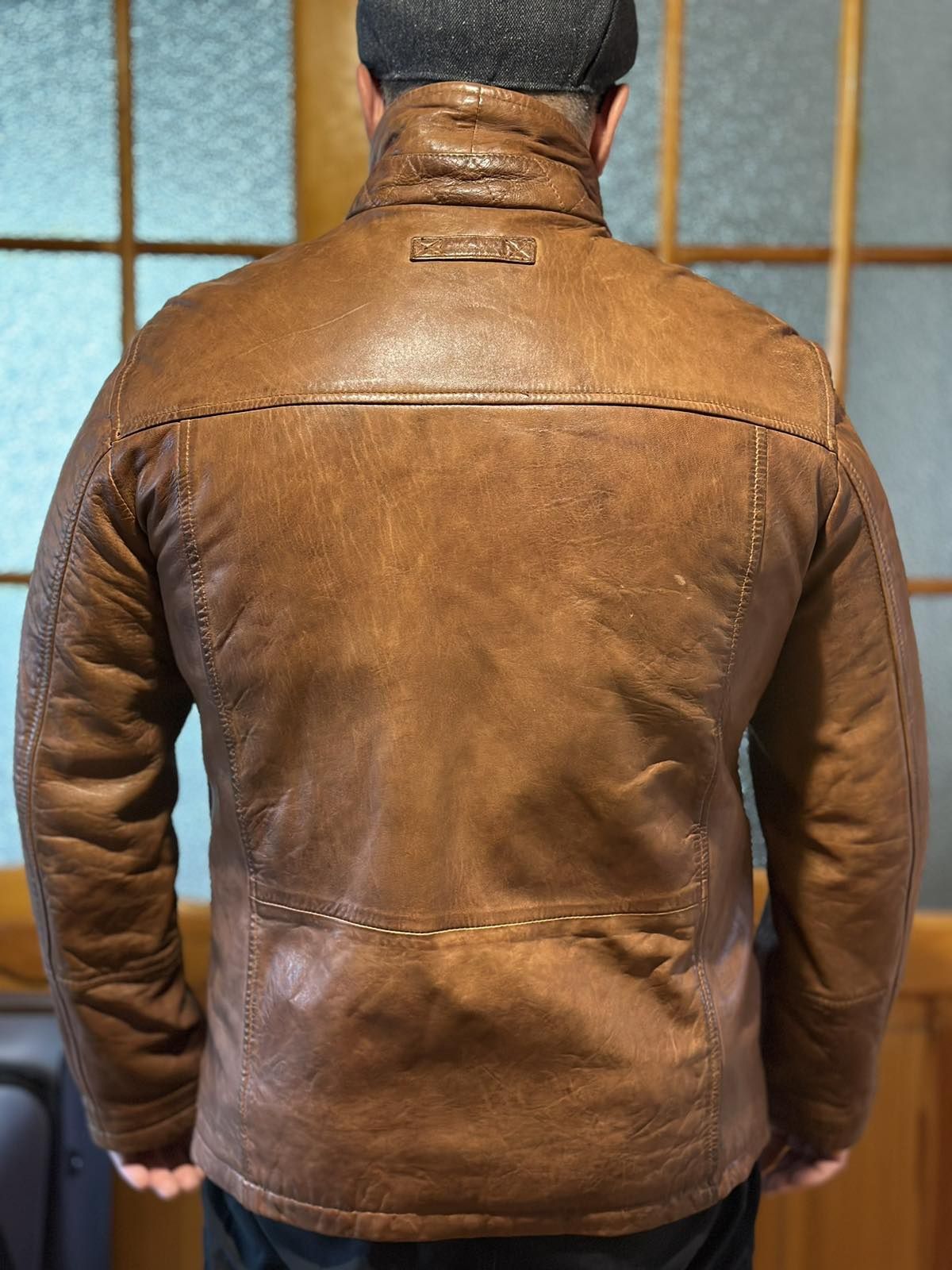 Продам оригинальную мужскую кожаную куртку,G3000 XL