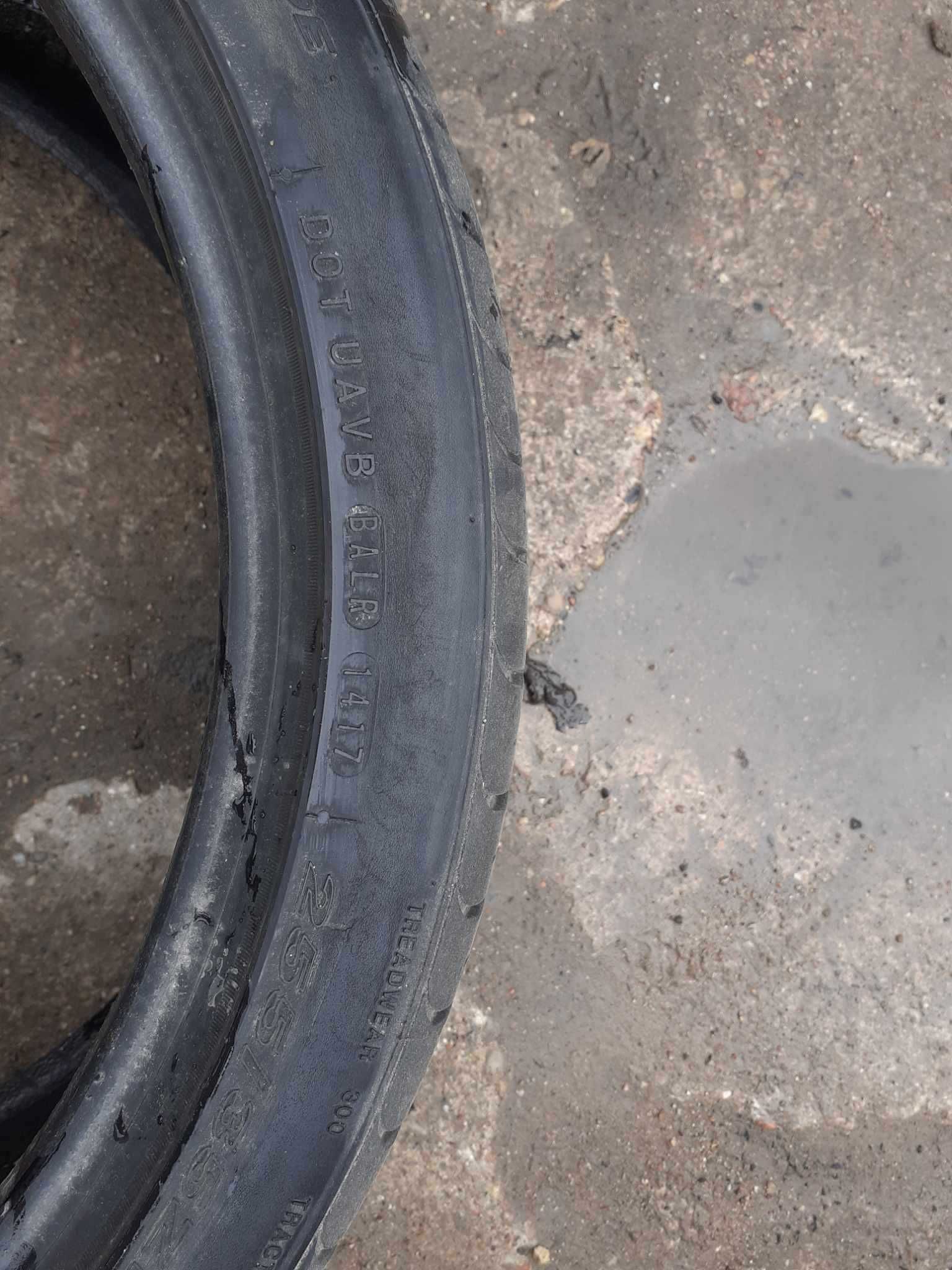 2x używane opony letnie 255/35 R19 Nexen - możliwy montaż