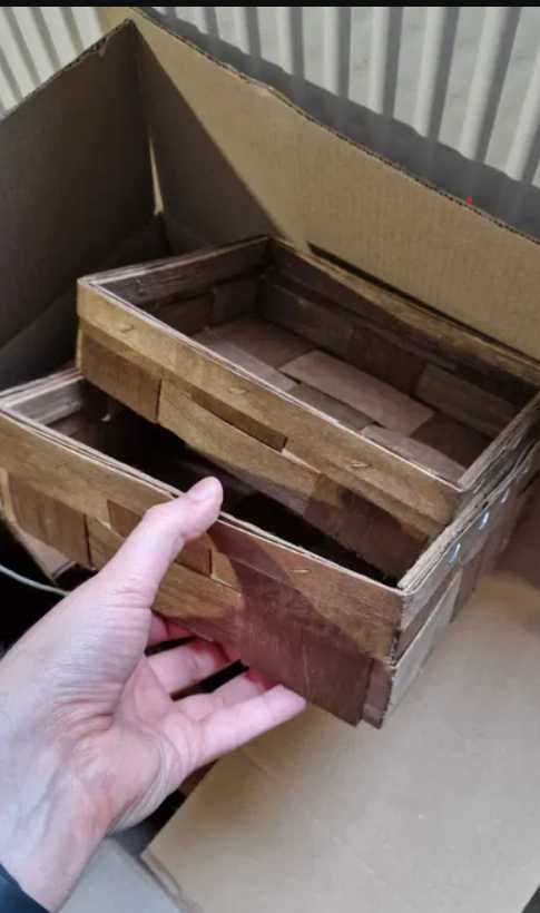 Łubianka Średnia: 25 x 25 x 8 cm - 20 sztuk