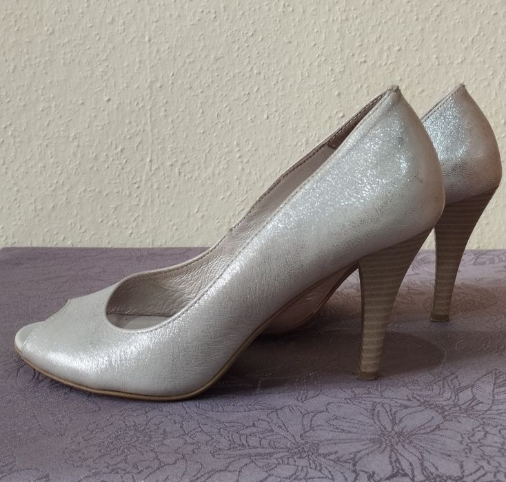 Brokatowe Szpilki Lasocki