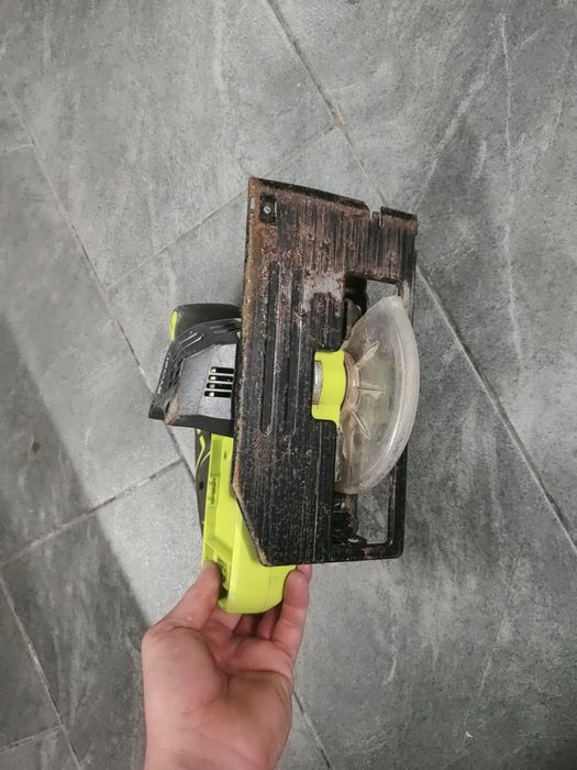 Piła Ryobi R18CSP uszkodzona