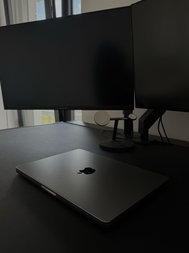 MacBook Pro 14' M1 Pro (2022) – 32GB RAM, 512GB ssd, Space Gray