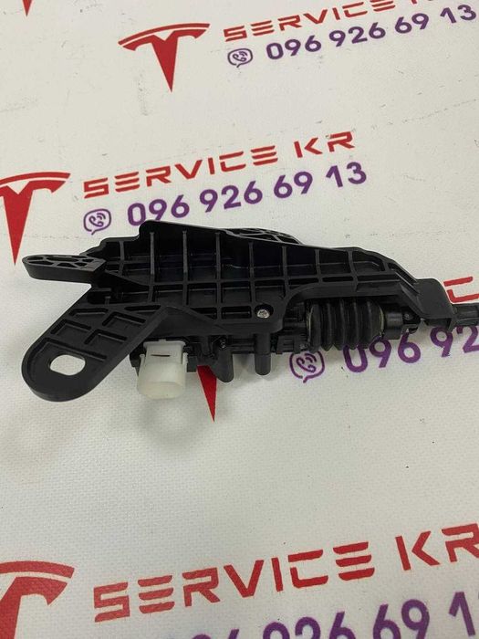 В продаже! Привод замка капота Tesla Model Y 1500398-00-D  новое