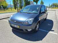 Ford Fiesta Comercial 2006