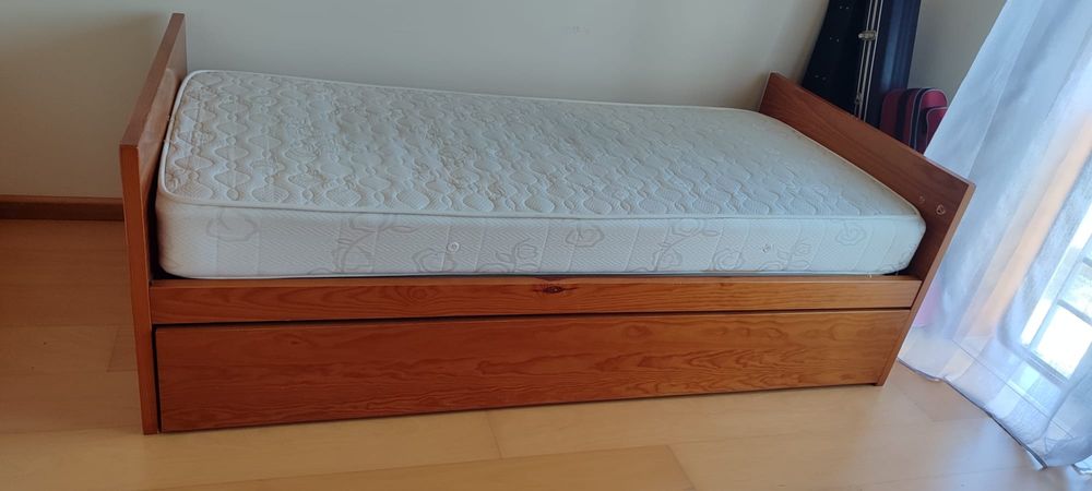 Cama solteiro dupla