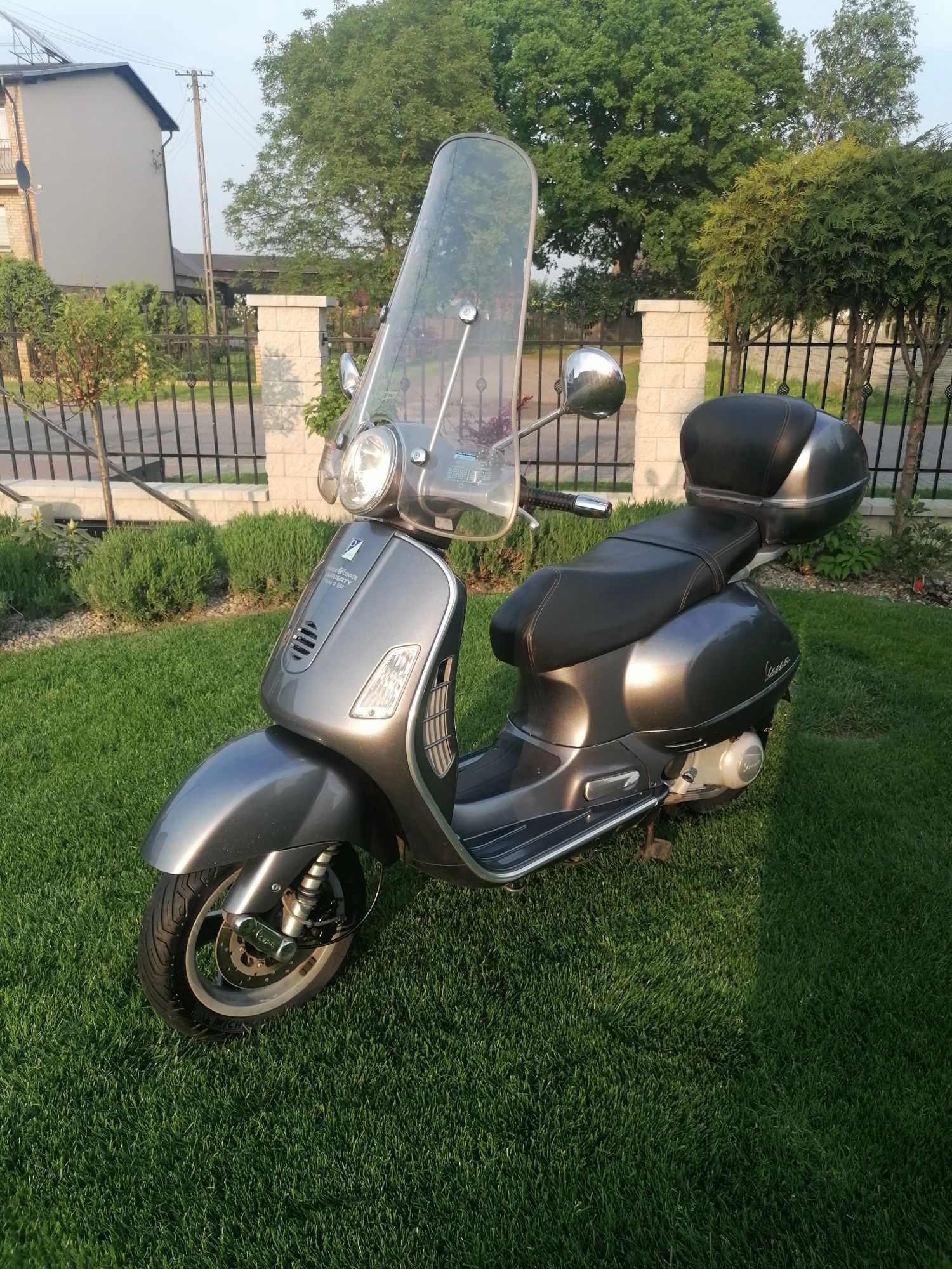 Piaggo Vespa GTS 125 Ładny zadbany 1 wlasciciel zarejestrowany