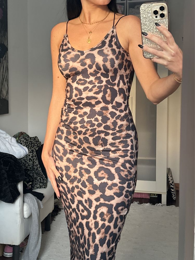 Vestido justo comprido leopardo