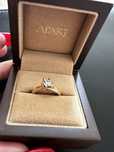 Pierscionek z diamentem 0.41 ct apart r15