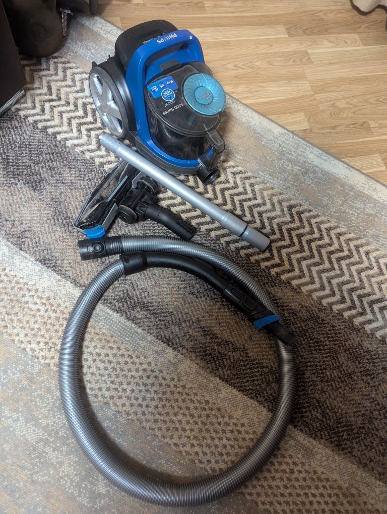 Продам порохотяг Philips