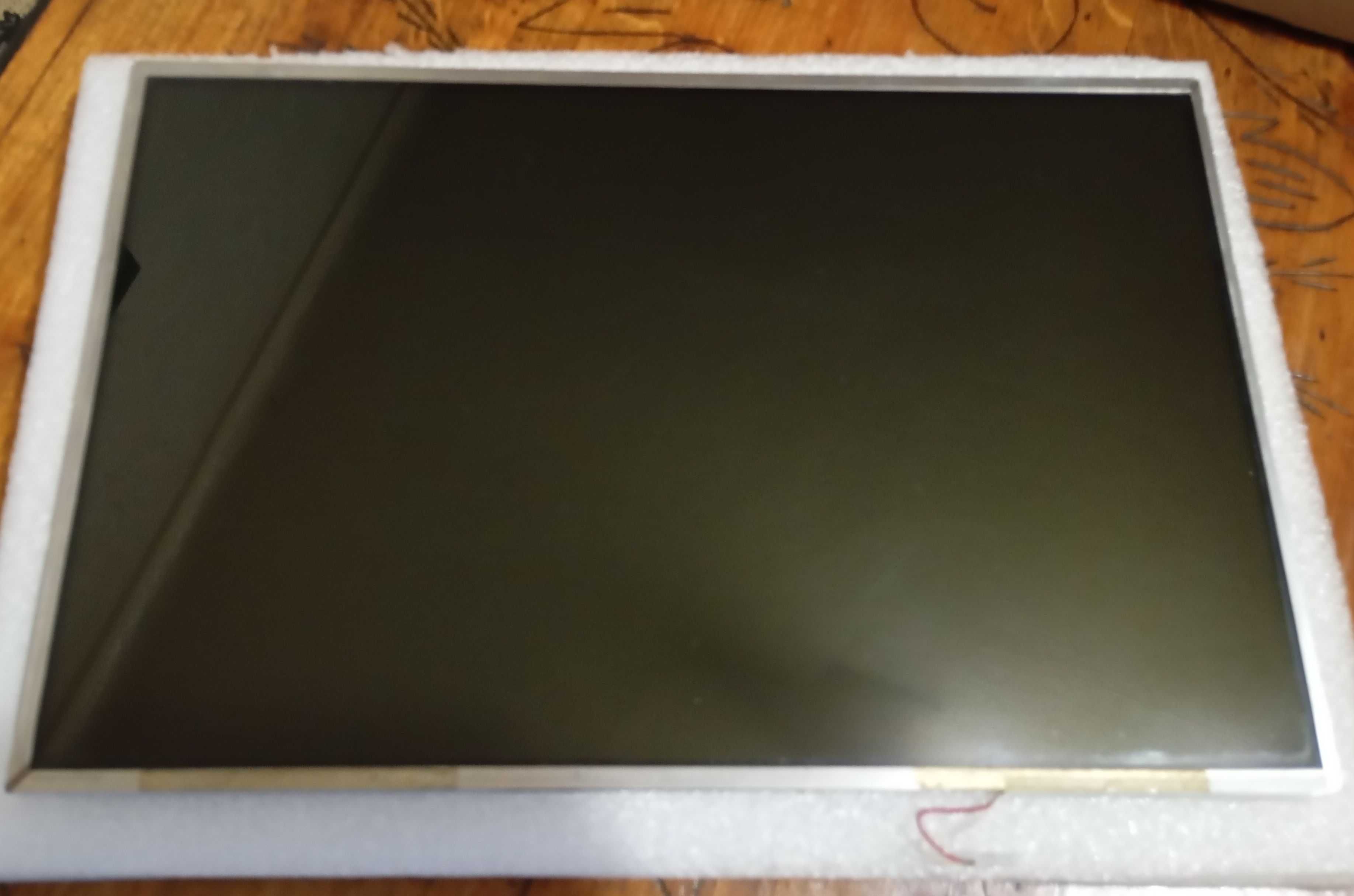 Матриці 15.4", 17" - LTN154AT07, LP171WU3 (TL)(A1)